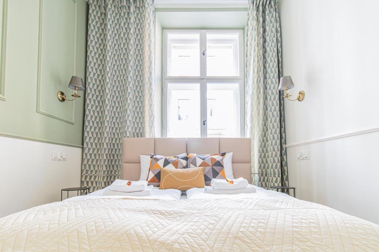 קרקוב Modern Apartments Pilsudskiego Street מראה חיצוני תמונה