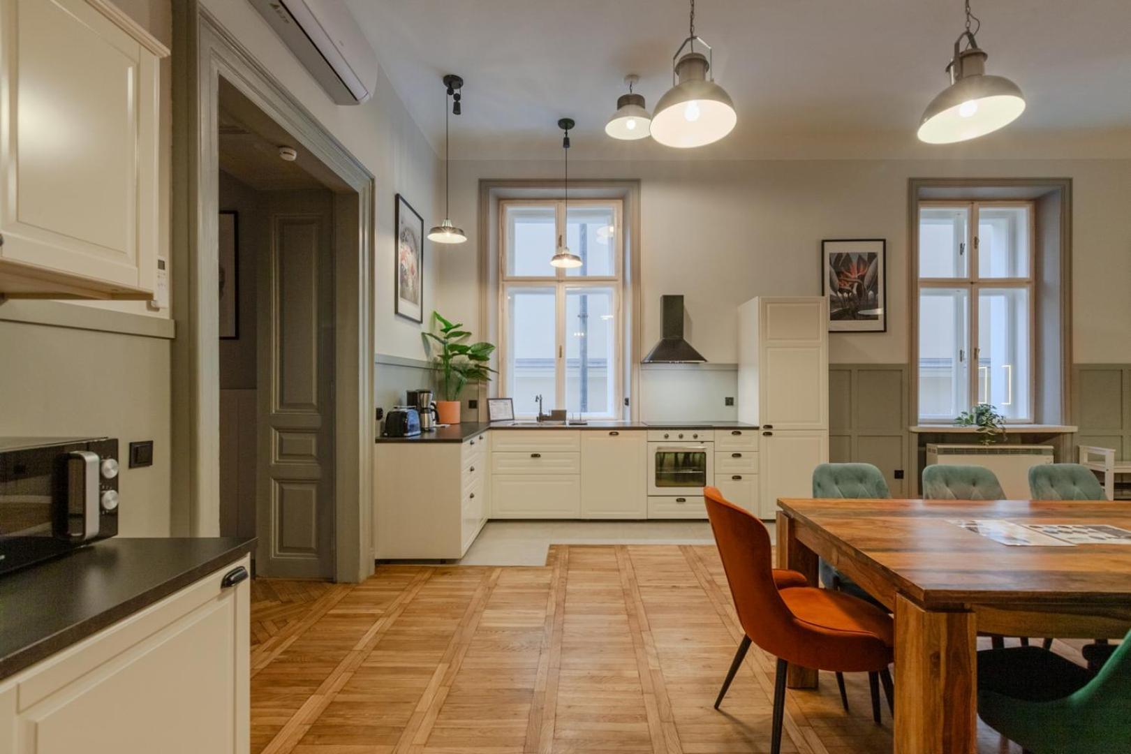 קרקוב Modern Apartments Pilsudskiego Street מראה חיצוני תמונה
